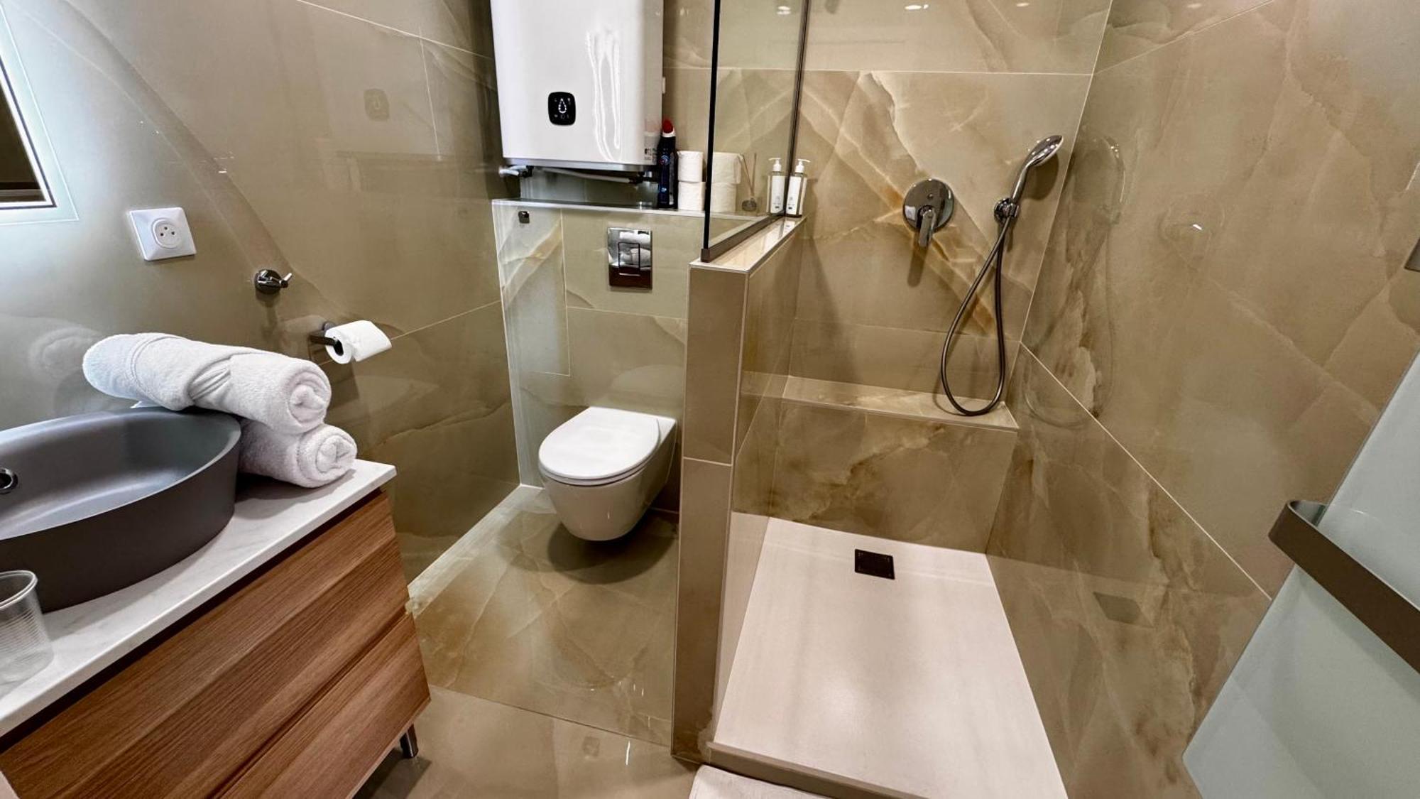 Studio Climatise 600M De La Plage Cagnes-sur-Mer Luaran gambar
